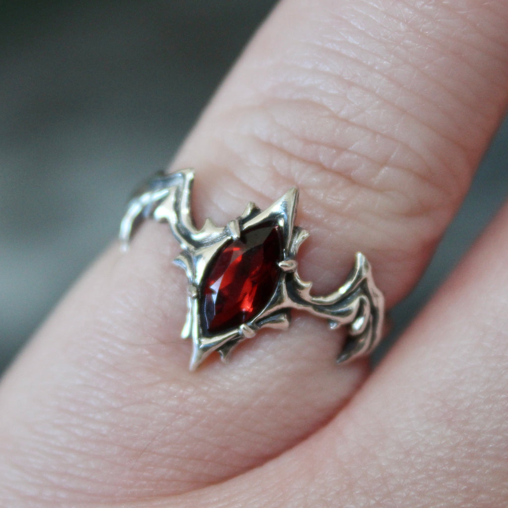 ✥Pénot✥ (The bat ring)