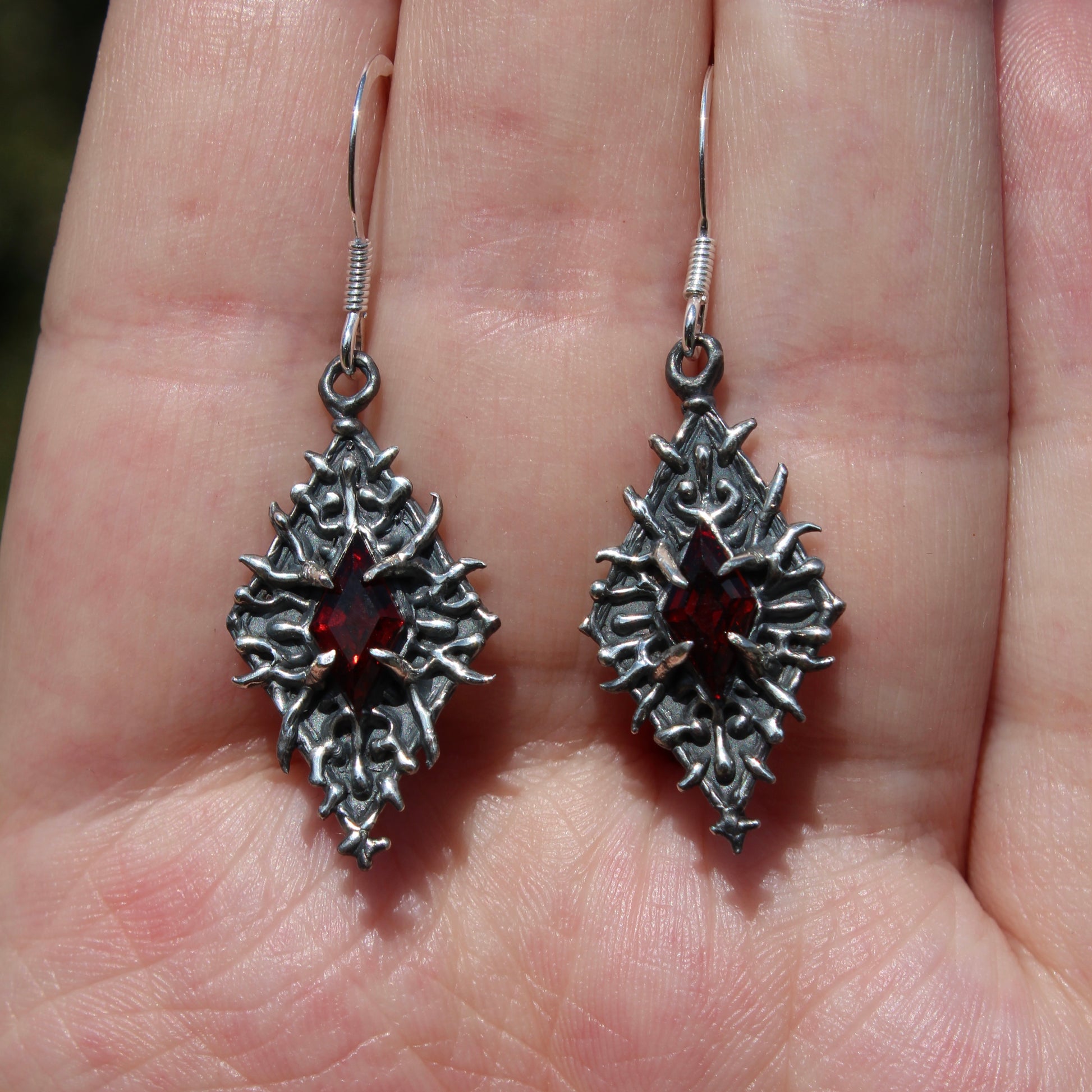 Garnet shadow Earrings