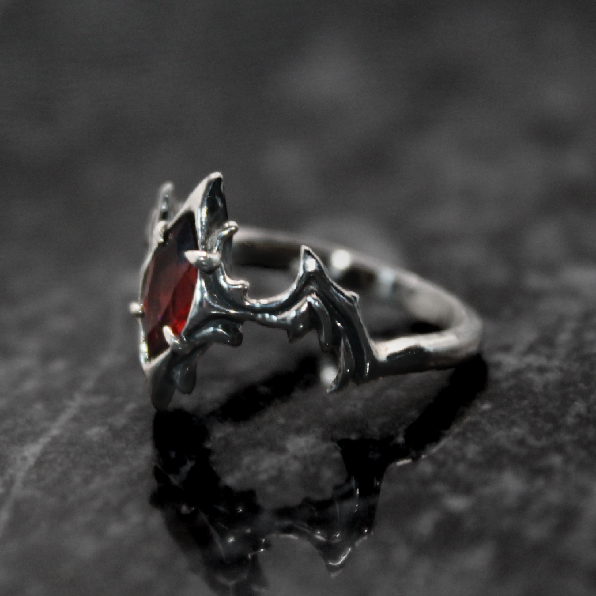 ✥Pénot✥ (The bat ring)